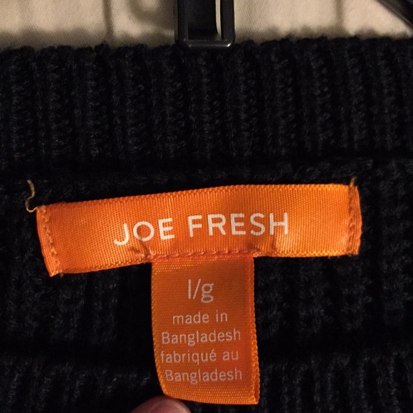 Size Large Black & White Striped Sweater - Picture 2 of 2